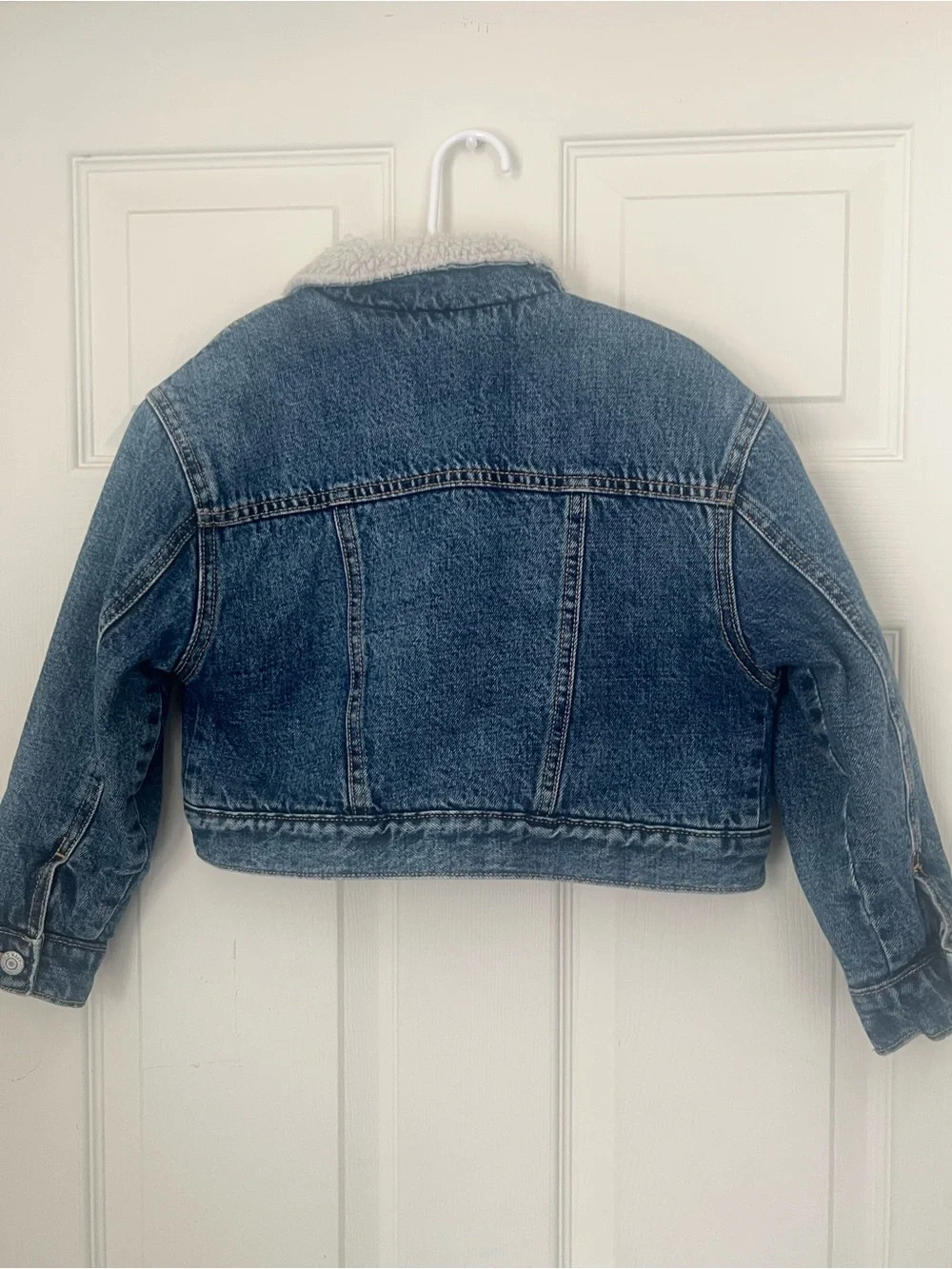 Old Navy girls' blue denim cropped jacket with a sherpa collar and lining